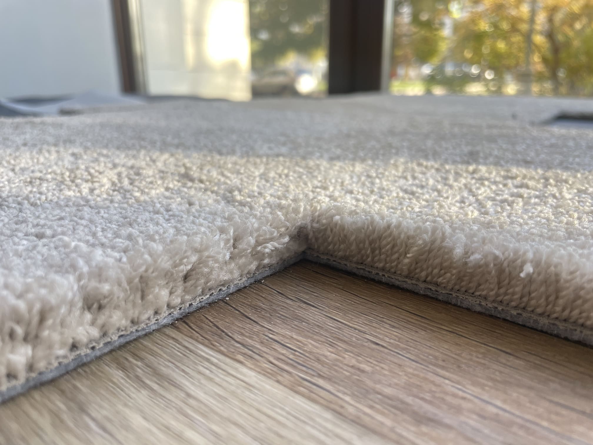 Ковровая плитка Bonkeel Priscus цвет 30 750×280×15,5 фото в интерьере Ковровая плитка Bonkeel Priscus цвет 30 750×280×15,5 фото в интерьере